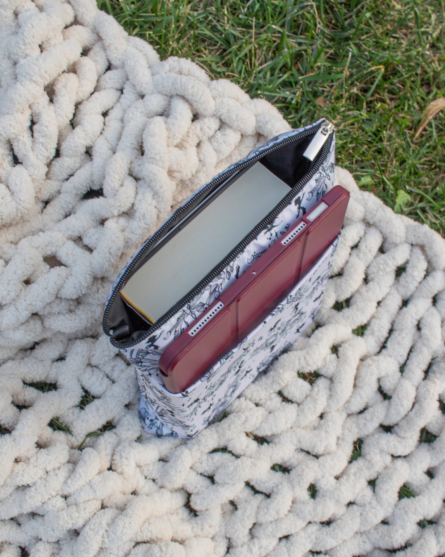 Meaggie Moos - Book / Tablet Sleeve | Ivory Swords The Secret Garden Bookery