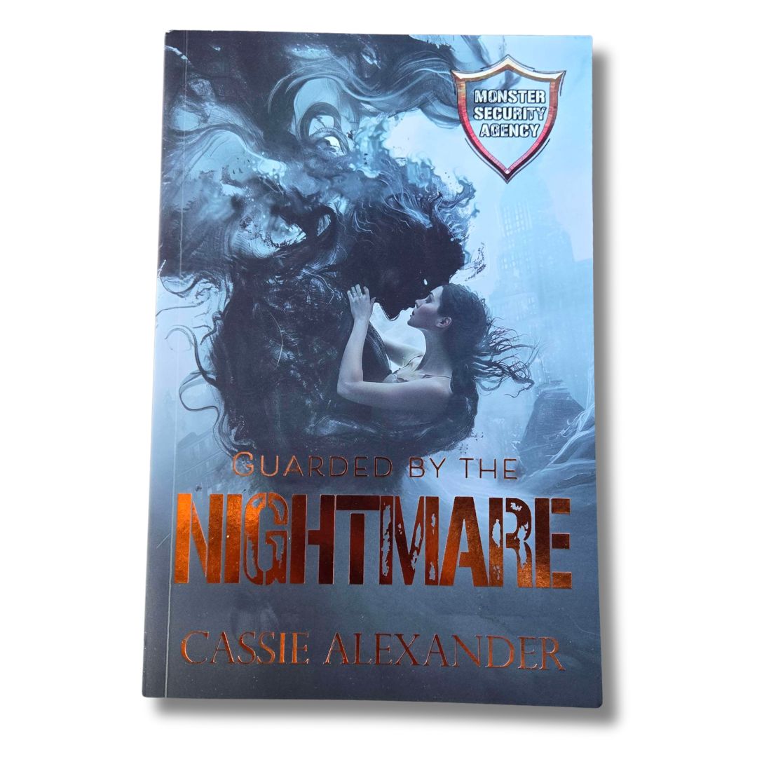 Guarded by the Nightmare (Surprise Edition Paperback) Cassie Alexander