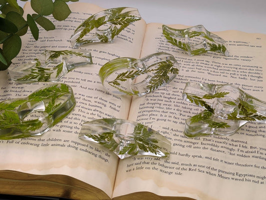 Page Spreader - Pressed Fern Smitten Booktique