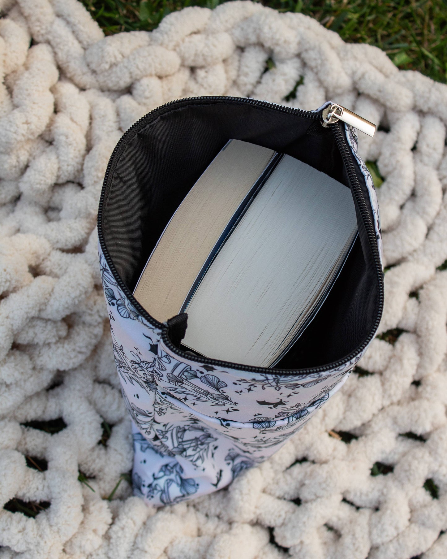 Meaggie Moos - Book / Tablet Sleeve | Ivory Swords The Secret Garden Bookery