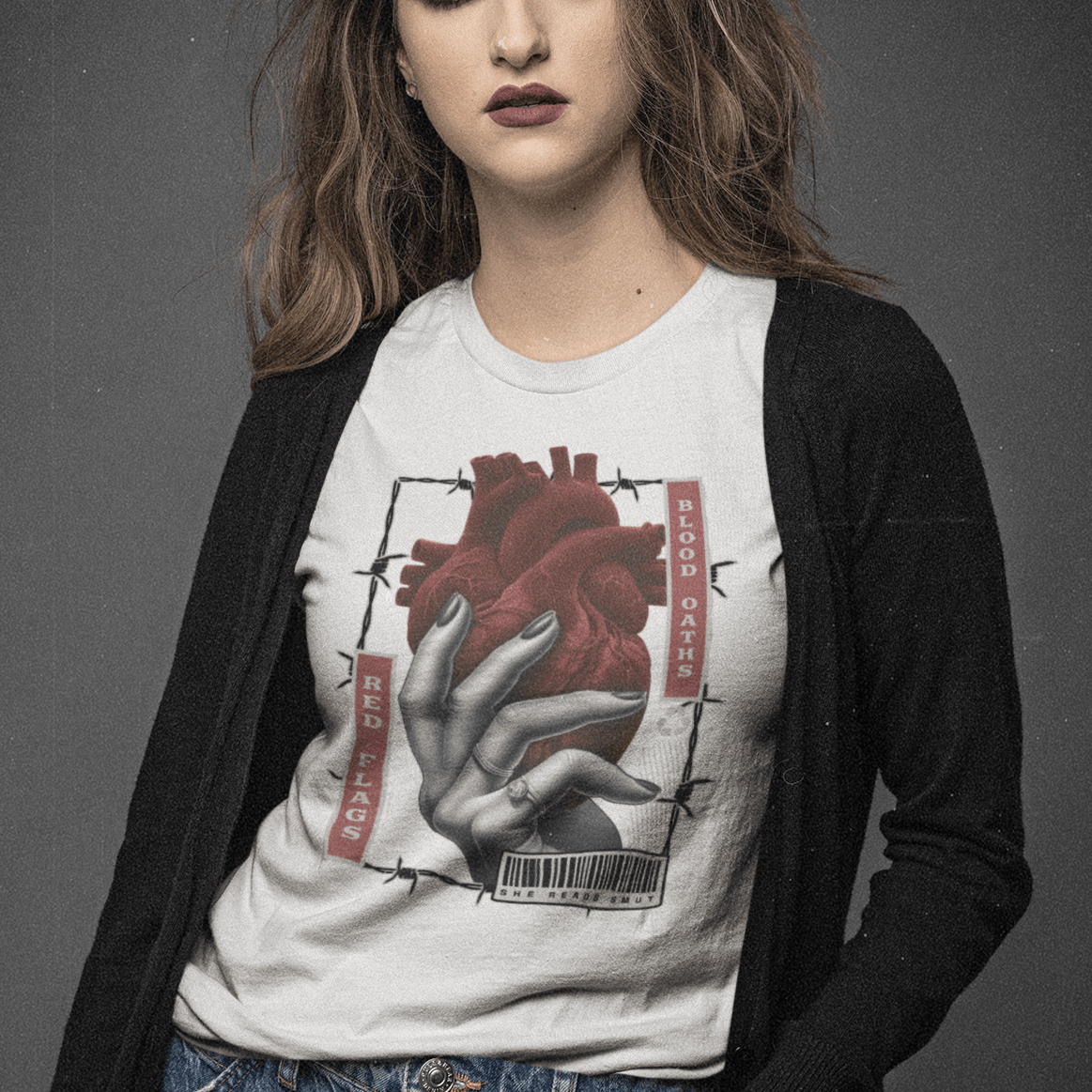 Red Flags & Blood Oaths T-Shirt – She Reads Smut Dark Romance Tee Offbeat Opulence