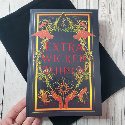 Extra Wicked Things Deluxe Version w/All Black Pages & 30 Illustrations Cassie Alexander