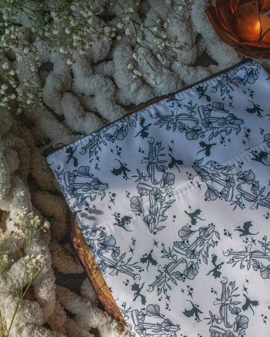 Meaggie Moos - Book / Tablet Sleeve | Ivory Swords