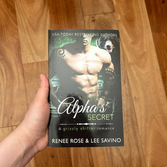 Bad Boy Alphas 10: Alpha's Secret - Paperback Midnight Romance Publishing