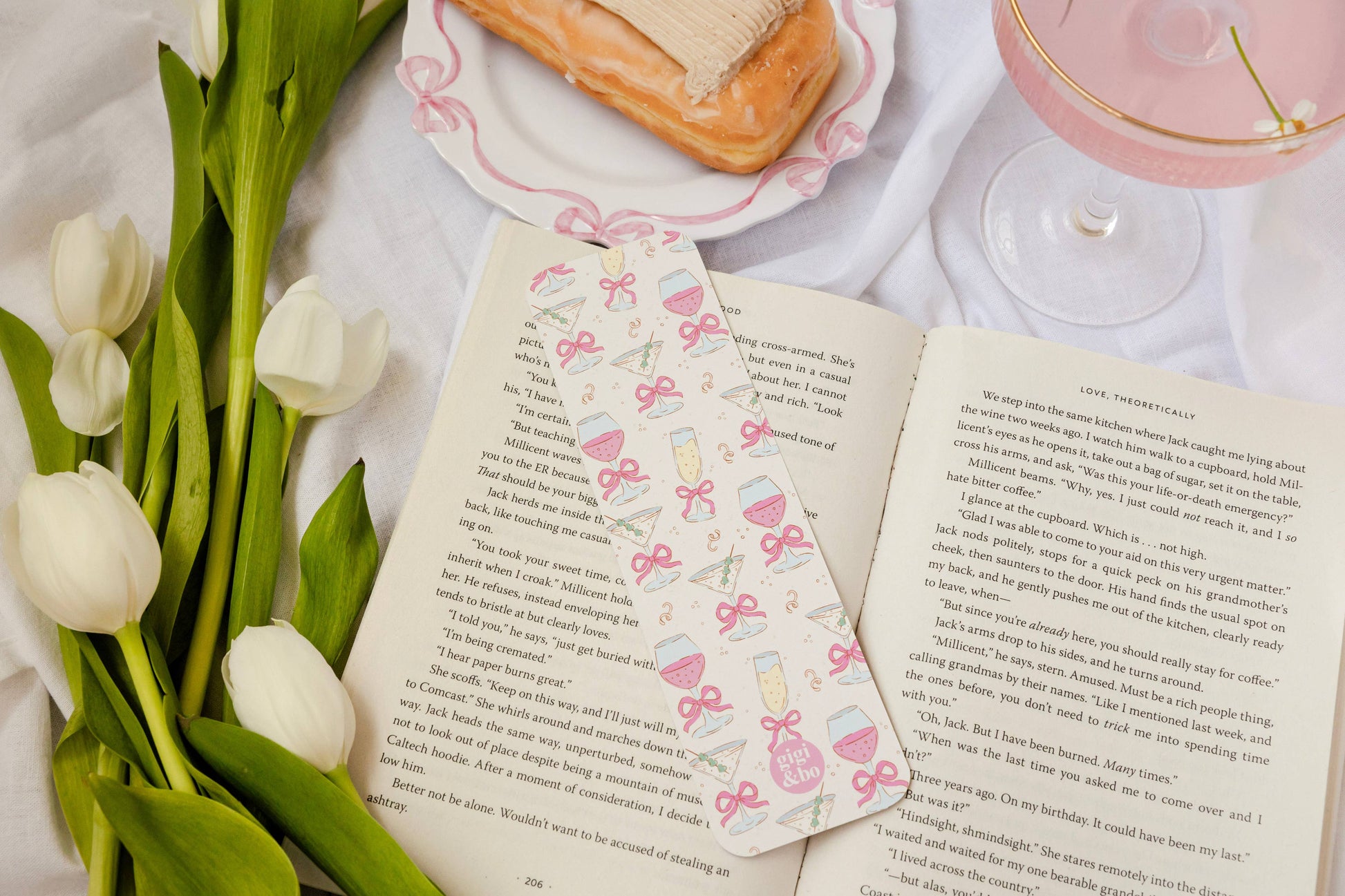 Bookmark - Bows & Bubbly Smitten Booktique
