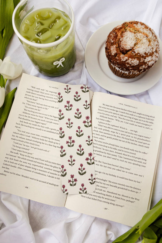 Bookmark - Country Wallpaper Smitten Booktique
