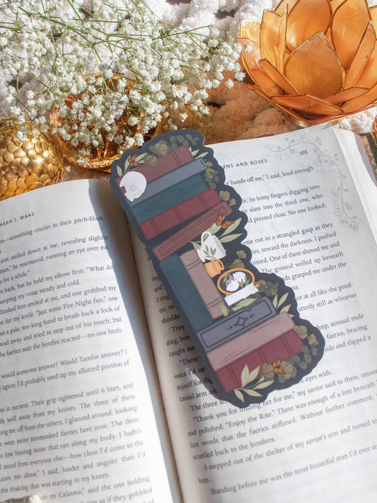 Bookmark - Dark Academia Bookshelf Smitten Booktique
