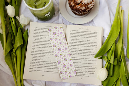 Bookmark - Lilac Roses Smitten Booktique