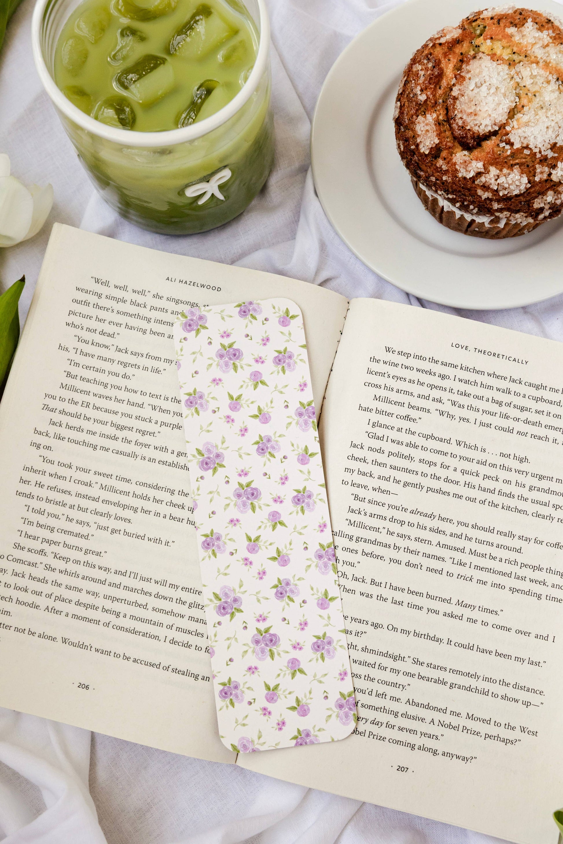 Bookmark - Lilac Roses Smitten Booktique