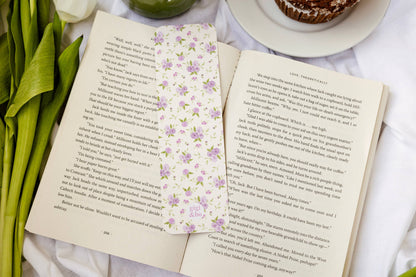 Bookmark - Lilac Roses Smitten Booktique