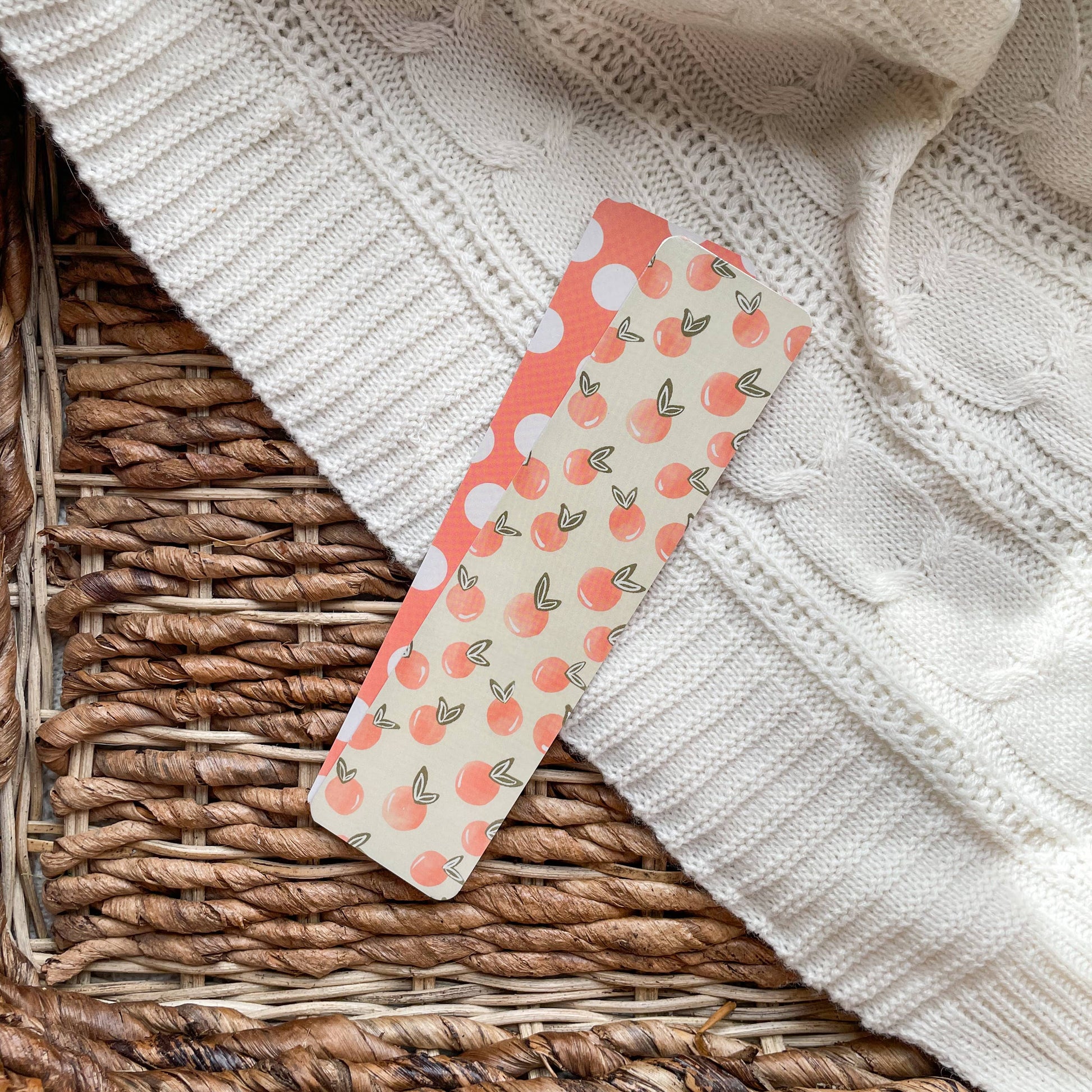 Bookmark - Peachy Polka Dot Smitten Booktique