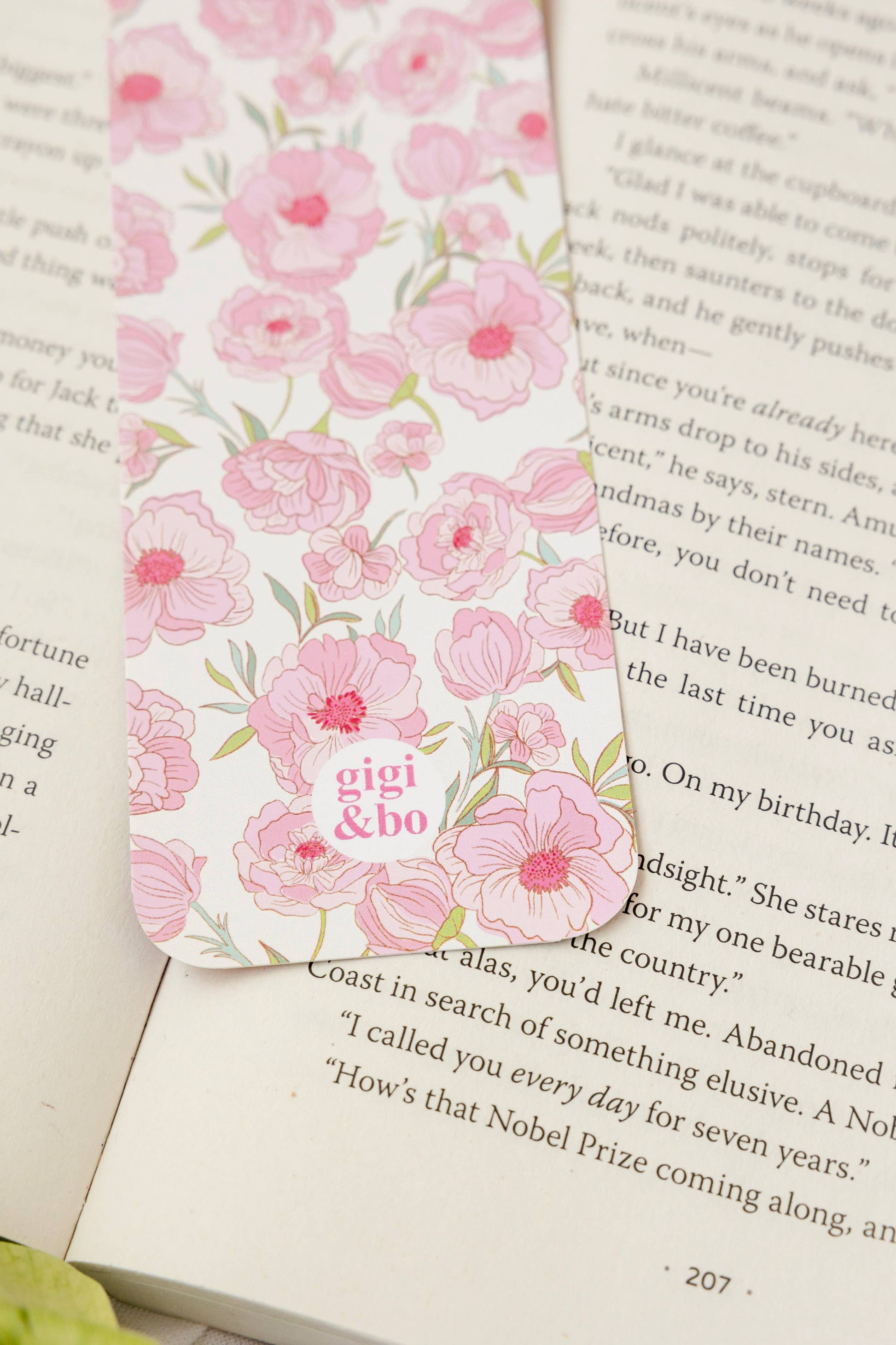 Bookmark - Pink Blossom Smitten Booktique
