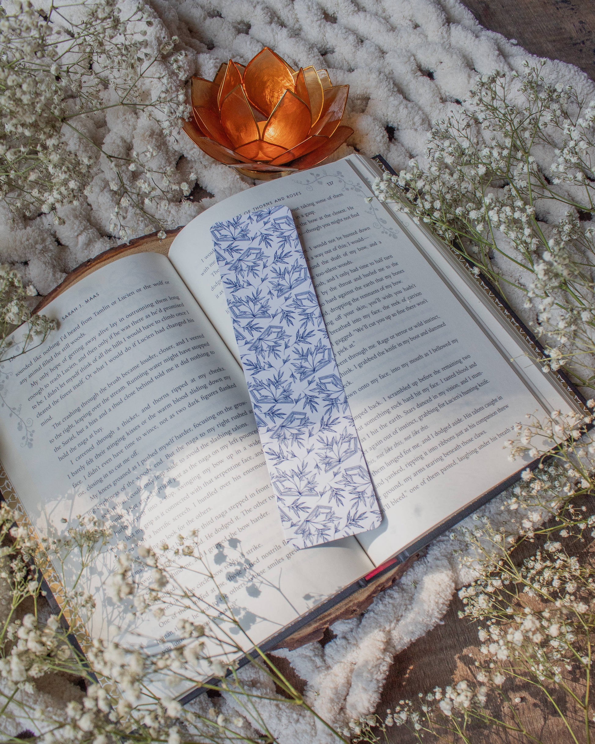 Bookmark - Porcelain Books Smitten Booktique