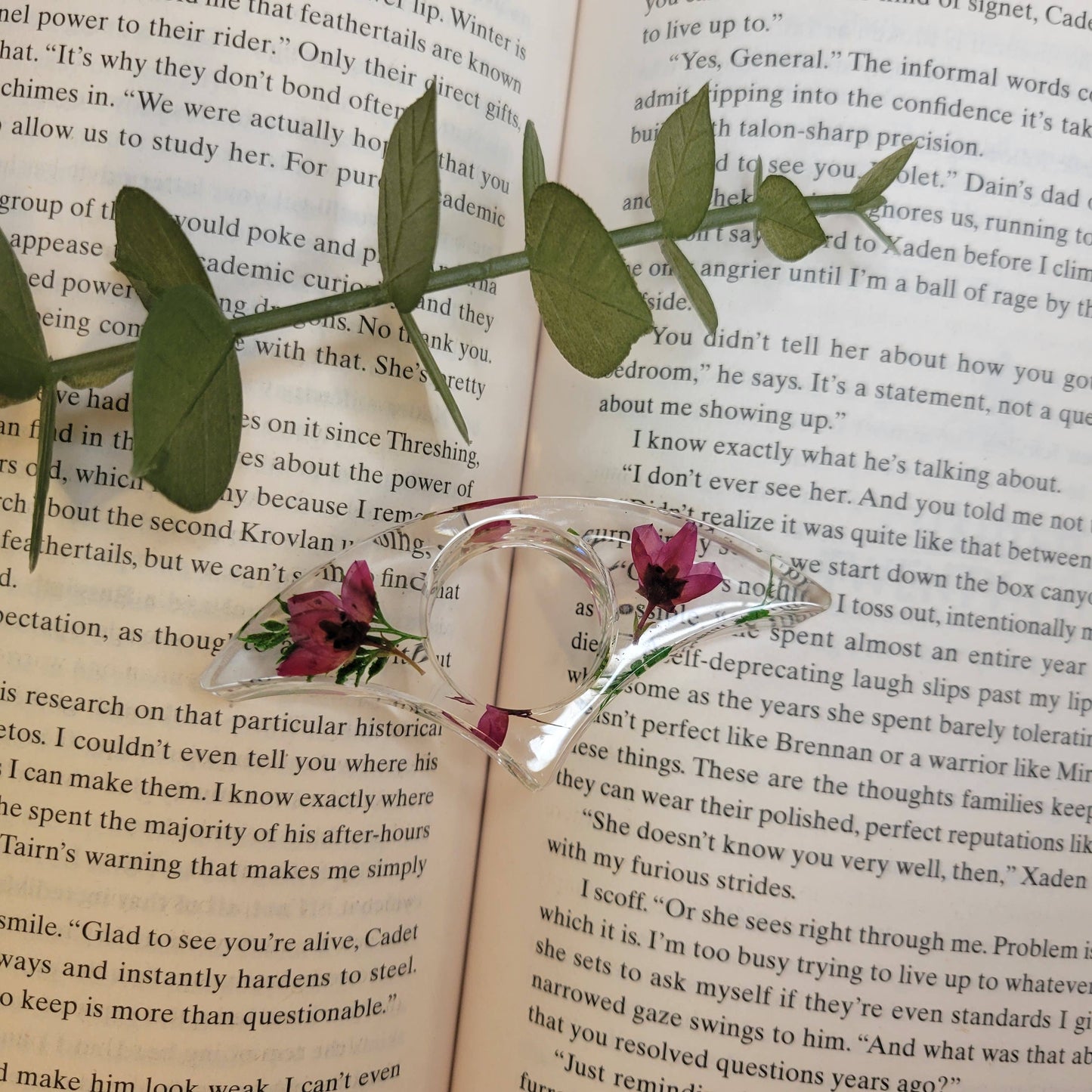 Page Spreader - Boronia Smitten Booktique