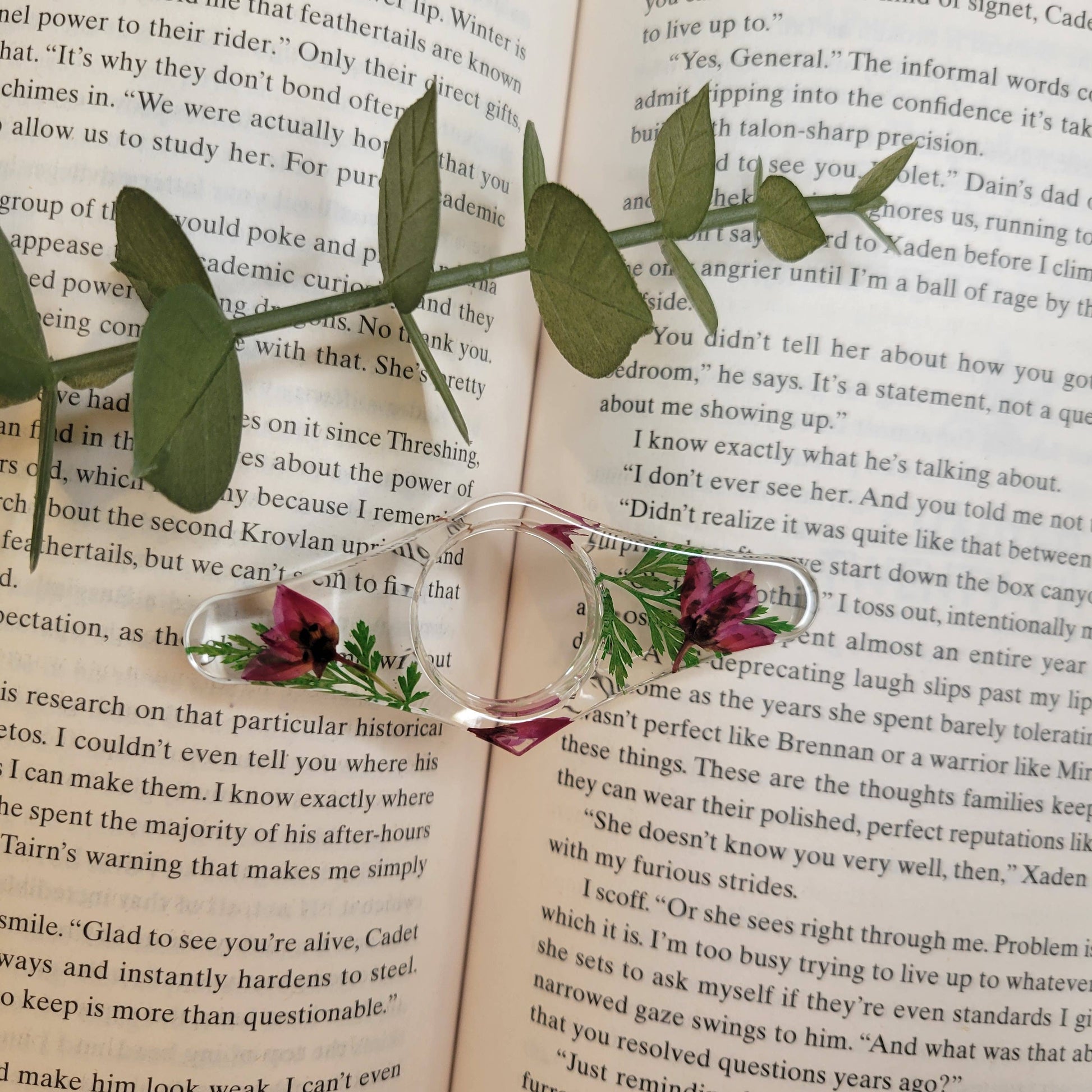 Page Spreader - Boronia Smitten Booktique