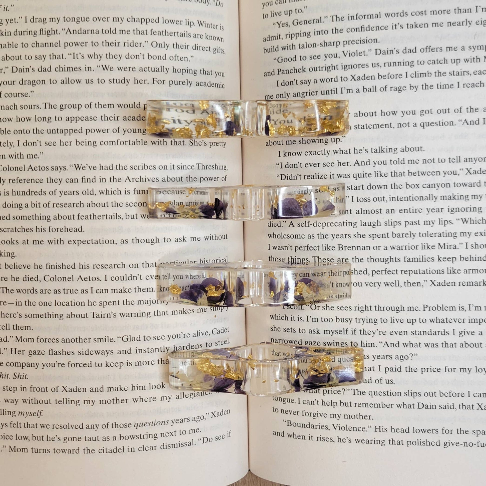 Page Spreader - Pansy Smitten Booktique