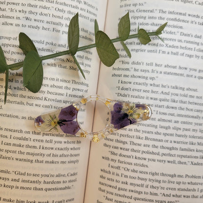 Page Spreader - Pansy Smitten Booktique