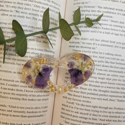 Page Spreader - Pansy Smitten Booktique