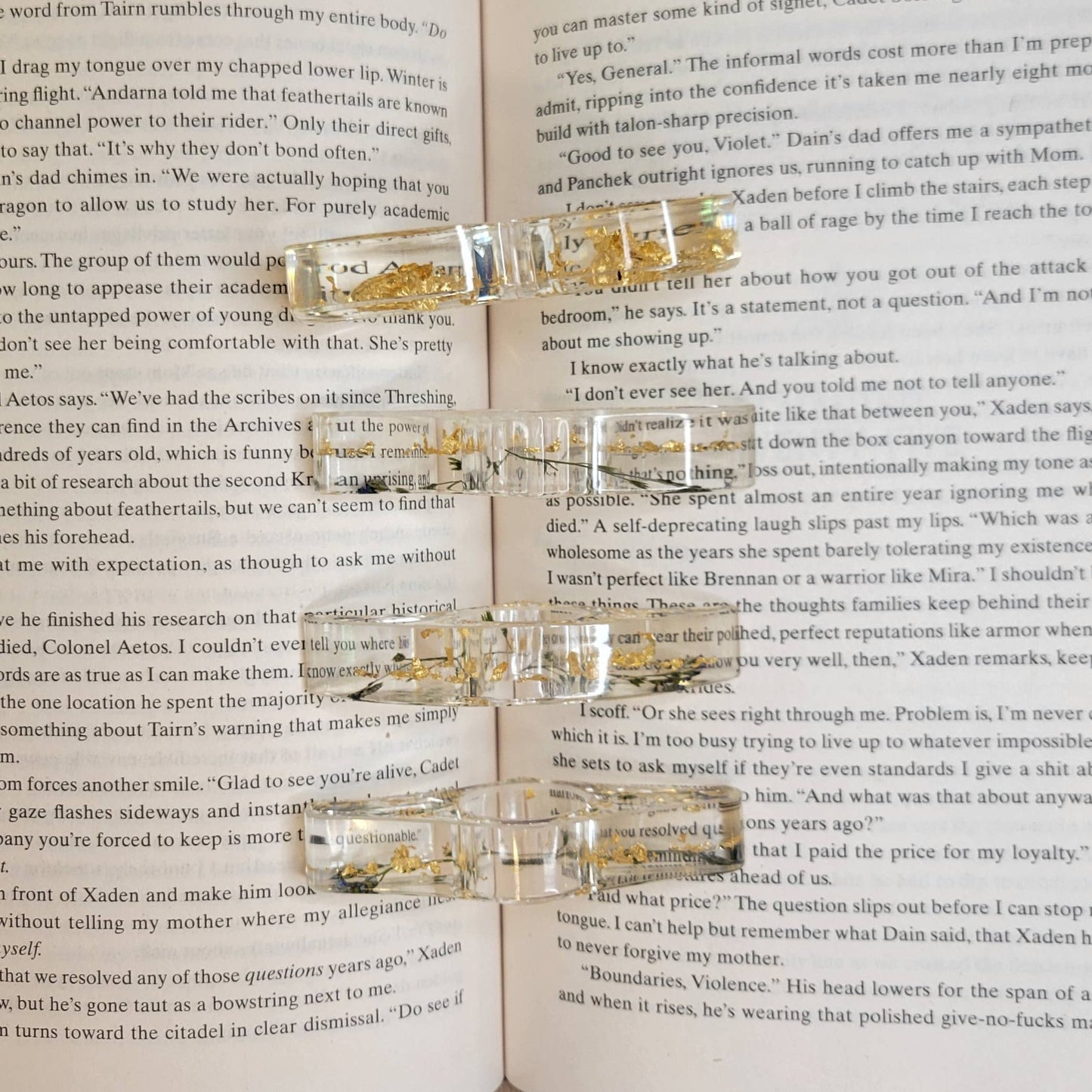 Page Spreader - Stemmed Forget-me-not Smitten Booktique