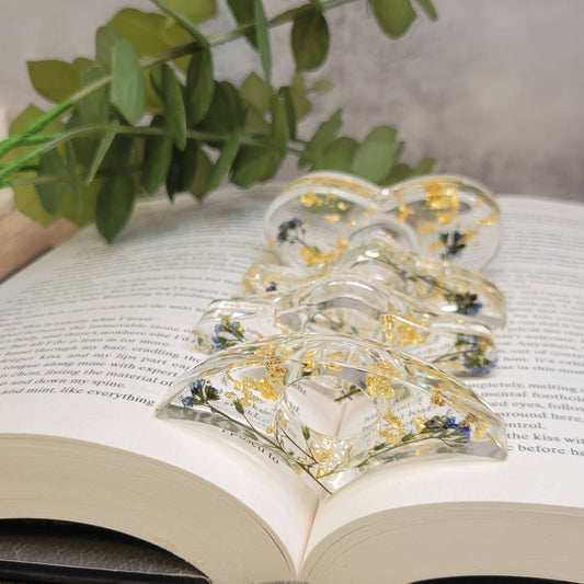 Page Spreader - Stemmed Forget-me-not Smitten Booktique