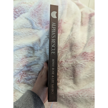 Shifter Ops 5: Alpha's Rescue - Collector's Edition Midnight Romance Publishing