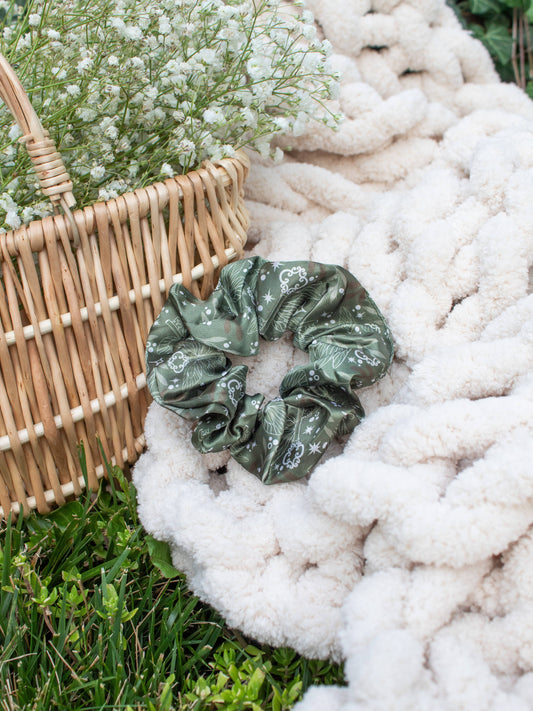 Meaggie Moos - Bookish Satin Scrunchie | Magic Keys
